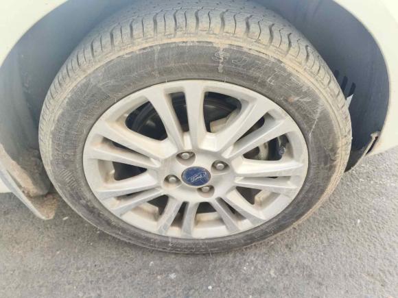 [西安·陕A] 二手福特嘉年华2013款 三厢 1.5L 自动时尚型