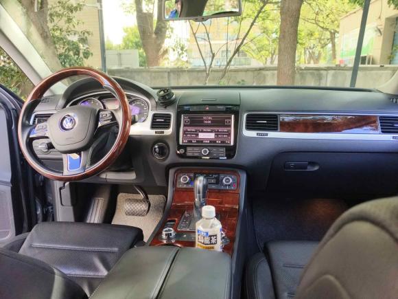 [上海·沪A] 二手大众途锐2011款 3.0TSI 舒适型