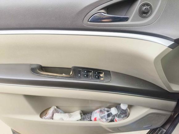 [青岛·鲁U] 二手别克别克GL82011款 3.0L XT豪华商务旗舰版