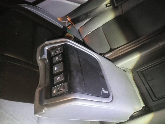 [济南·鲁A] 二手标致标致5082013款 2.3L 罗兰·加洛斯版