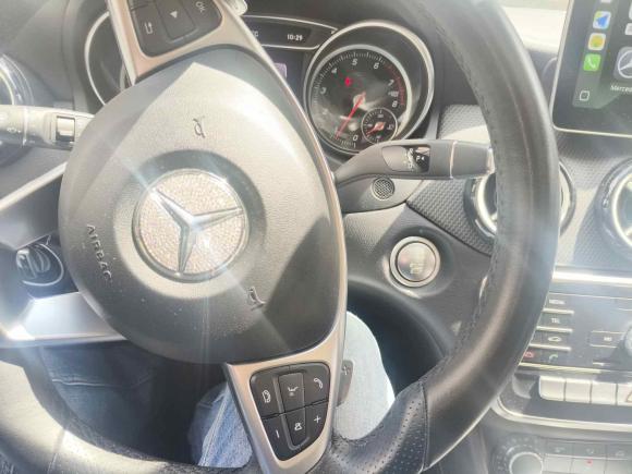 [广州·粤A] 二手奔驰奔驰GLA2019款 GLA 200 时尚型