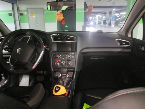 [上海·苏U] 二手雪铁龙雪铁龙C4L2016款 1.2T 自动领先型