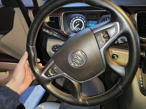 [广州·粤A] 二手别克别克GL82018款 28T 豪华型 国VI