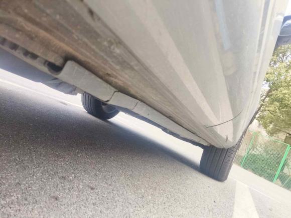 [上海·沪A] 二手大众途锐2011款 3.0TDI 柴油高配型