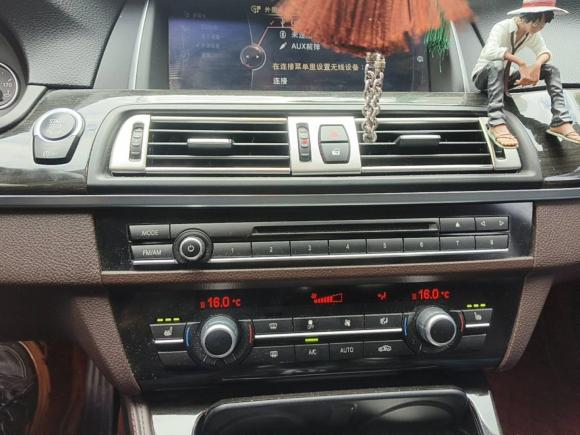 [上海·沪B] 二手宝马宝马5系2014款 525Li 豪华设计套装