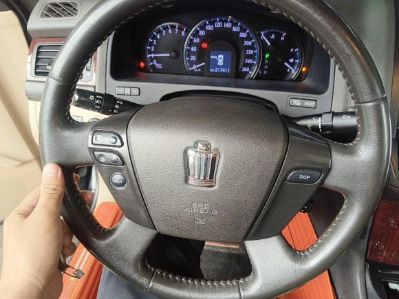 [广州·粤A] 二手丰田皇冠2011款 2.5L Royal 真皮天窗特别版