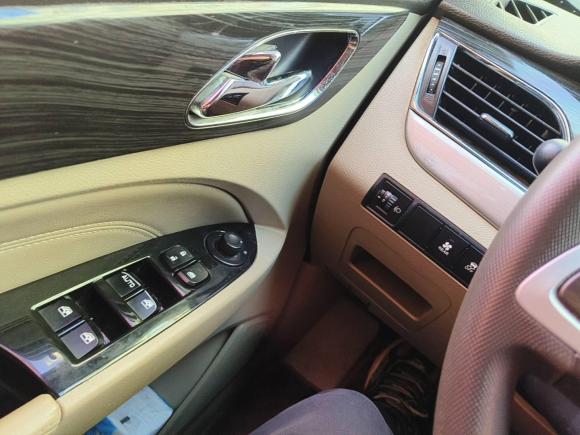 [上海·皖A] 二手宝骏宝骏7302016款 1.5L 手动舒适型 7座 国V