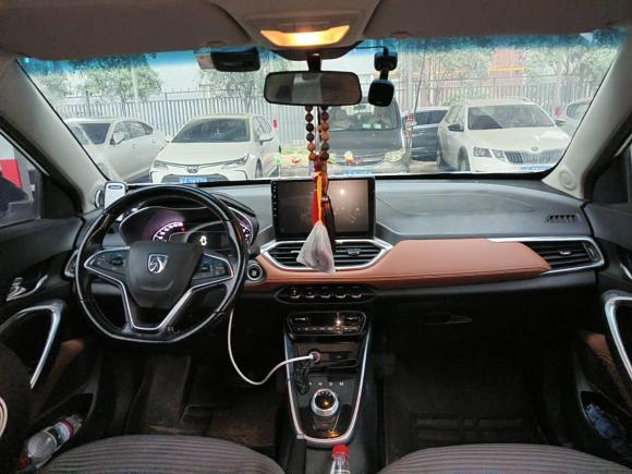 [西安·陕A] 二手宝骏宝骏5102017款 1.5L 自动豪华型