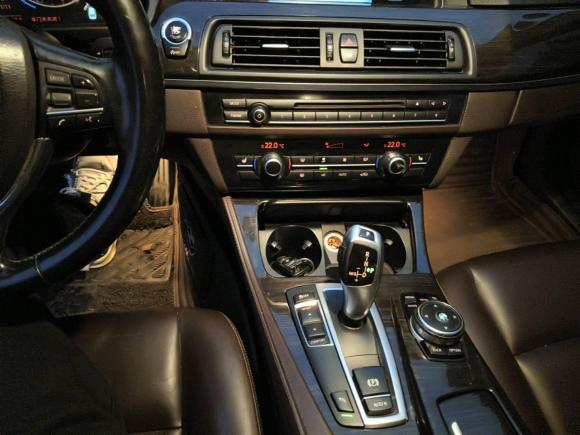 [青岛·鲁B] 二手宝马宝马5系2014款 525Li 豪华设计套装