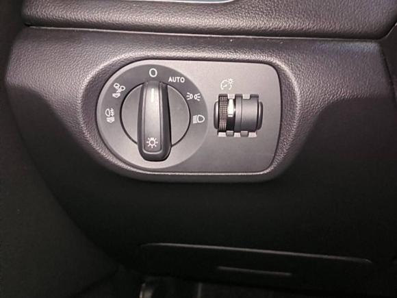 [广州·粤A] 二手奥迪奥迪Q32017款 30 TFSI 标准型