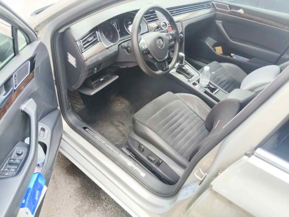 [上海·沪A] 二手大众迈腾2017款 330TSI DSG 豪华型