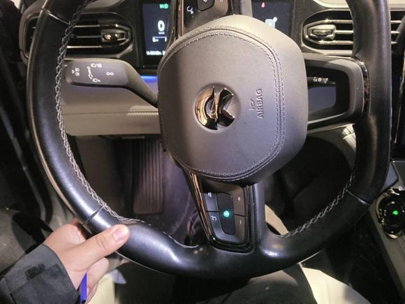 [上海·沪A] 二手蔚来蔚来ES62020款 420KM 运动版