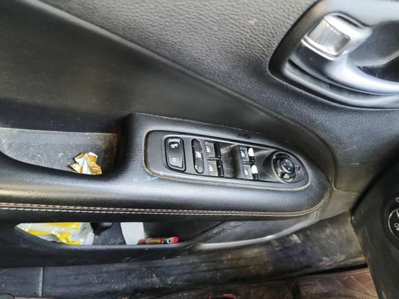 [上海·冀D] 二手Jeep指南者2017款 200T 自动家享版