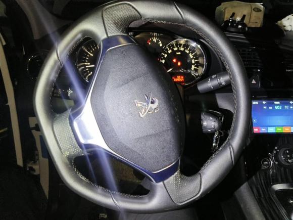 [成都·川A] 二手标致标致30082015款 2.0L 自动潮流版