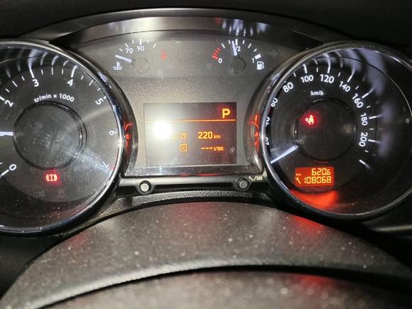 [杭州·浙A] 二手标致标致30082013款 2.0L 自动潮流版