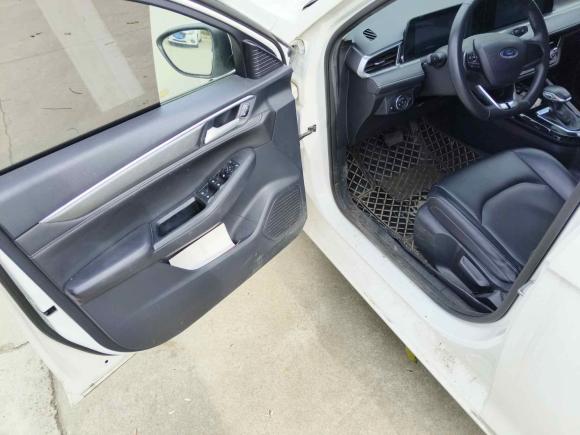 [无锡·苏B] 二手福特福睿斯2021款 1.5L 自动钻石版