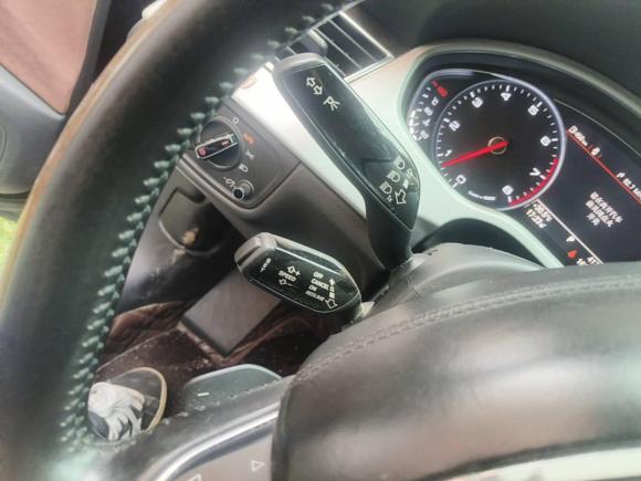 [武汉·鄂A] 二手奥迪奥迪A82014款 A8L 45 TFSI quattro豪华型