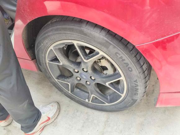 [合肥·皖A] 二手福特福克斯2017款 1.5T CTCC 白黑限量版