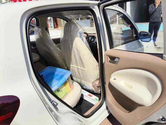 [青岛·无P] 二手五菱汽车宏光MINIEV2025款 四门版 进阶款