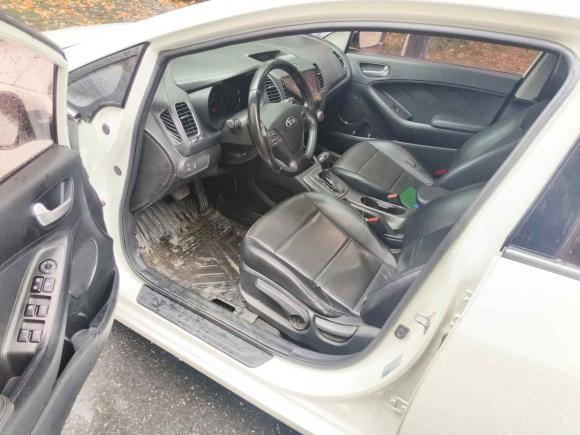 [杭州·黑C] 二手起亚起亚K32013款 1.6L 自动GLS