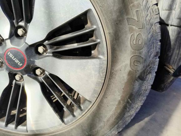 [南通·苏F] 二手五十铃D-MAX2021款 1.9T自动四驱柴油Global悍动型RZ4E