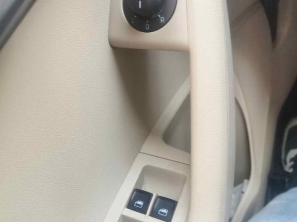 [苏州·苏E] 二手斯柯达明锐2015款 1.6L 自动逸俊版