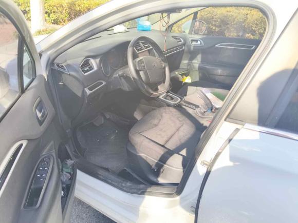 [南京·苏A] 二手雪铁龙雪铁龙C4L2015款 1.8L 自动豪华版