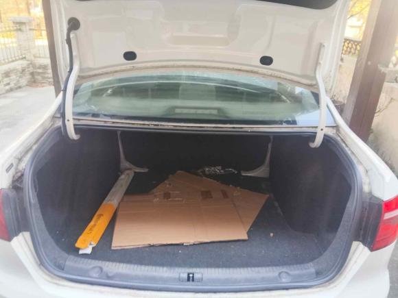 [上海·沪C] 二手大众朗逸2013款 1.6L 自动风尚版