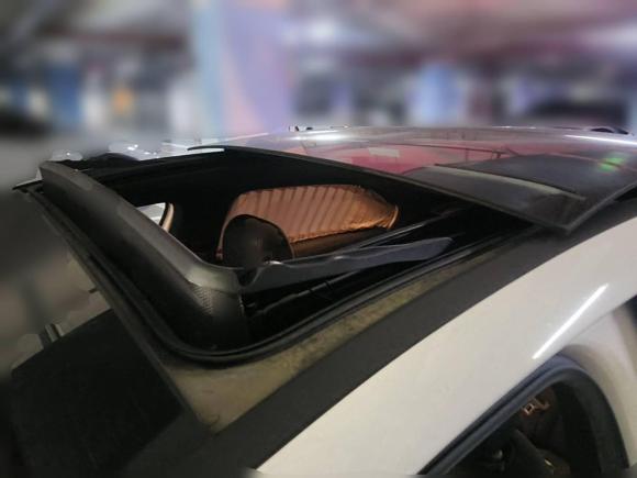 [上海·苏U] 二手奔驰奔驰A级2020款 改款 A 200 L 运动轿车时尚型