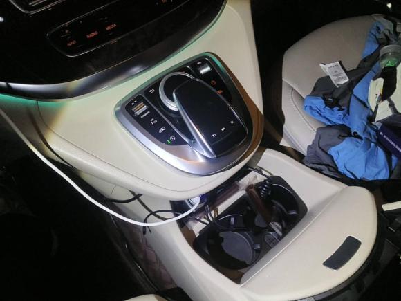 [上海·沪E] 二手奔驰奔驰V级2018款 V 260 L 尊贵加长版 国VI