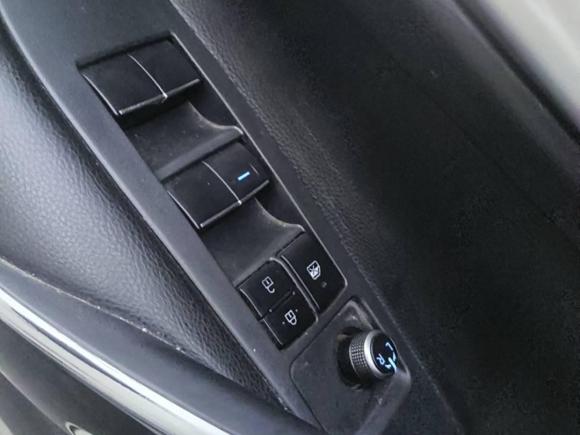 [武汉·鄂A] 二手丰田卡罗拉2021款 双擎 1.8L E-CVT精英版