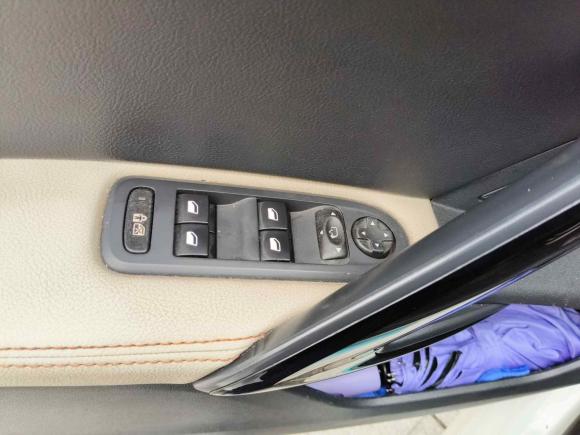 [南京·苏A] 二手标致标致5082014款 2.3L 罗兰·加洛斯版