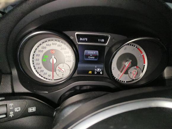 [上海·苏E] 二手奔驰奔驰GLA2016款 GLA 200 动感型