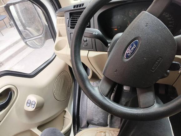 [上海·沪C] 二手福特新世代全顺2016款 2.4T长轴15座中顶客车