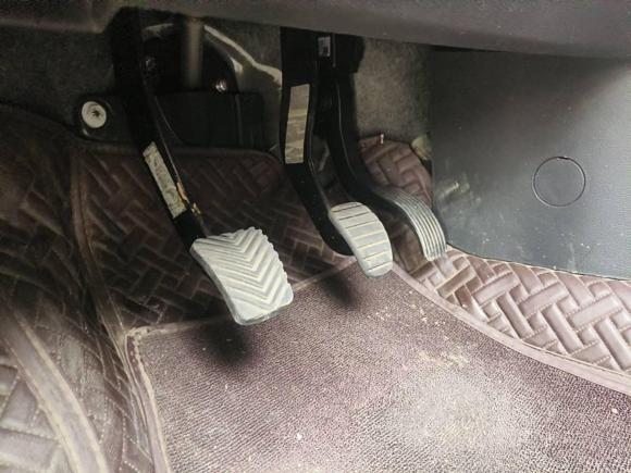 [西安·陕U] 二手东风风行风行M72021款 1.8T 手动豪华型