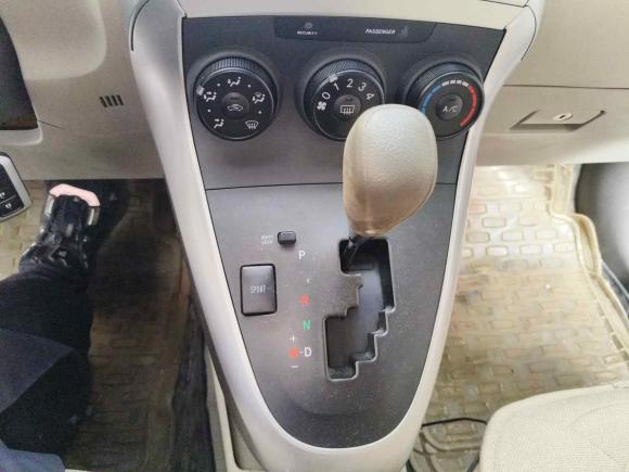 [深圳·粤B] 二手丰田逸致2014款 星耀 180E CVT精英版