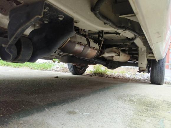 [深圳·粤B] 二手金杯小海狮X302021款 1.5L 财富型单蒸空调版客车国VI SWC15M