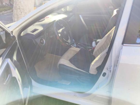 [武汉·鄂A] 二手丰田卡罗拉2017款 改款双擎 1.8L E-CVT精英版