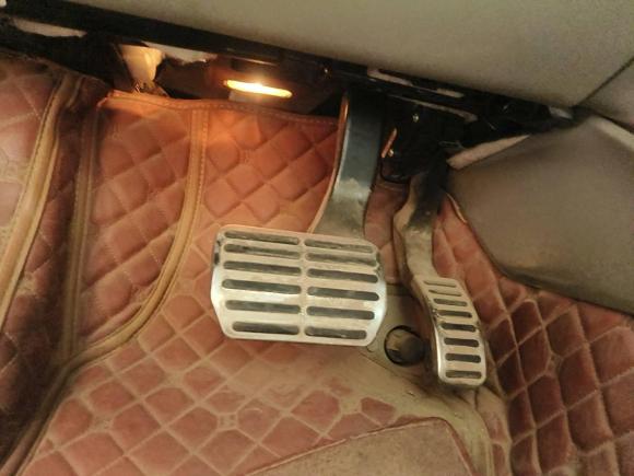 [青岛·鲁P] 二手大众辉腾2011款 3.6L V6 5座加长舒适版