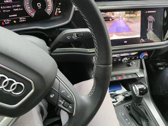 [杭州·浙A] 二手奥迪奥迪Q32022款 35 TFSI 时尚动感型