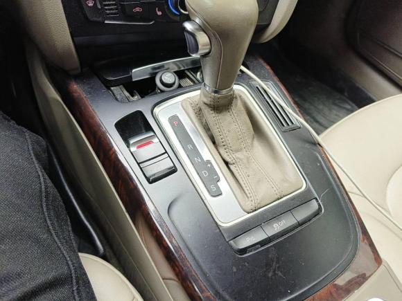 [上海·皖K] 二手奥迪奥迪A4L2012款 2.0 TFSI 自动舒适型