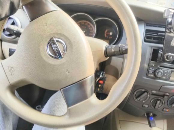 [上海·沪K] 二手日产骊威2010款 劲逸版 1.8L 自动标准型