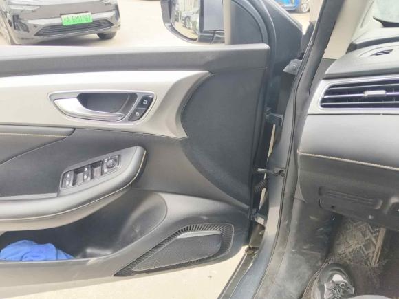 [上海·沪A] 二手荣威荣威i6 MAX新能源2021款 EV 500天幕旗舰版