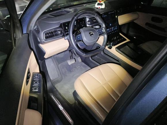 [成都·川A] 二手蔚来蔚来ES82020款 415KM 签名版 六座版