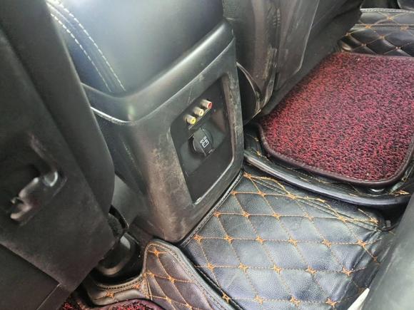 [成都·川A] 二手道奇酷威2013款 2.4L 两驱尊尚版