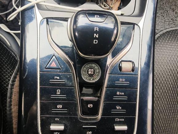 [上海·沪A] 二手比亚迪秦PLUS2021款 DM-i 120KM 尊贵型