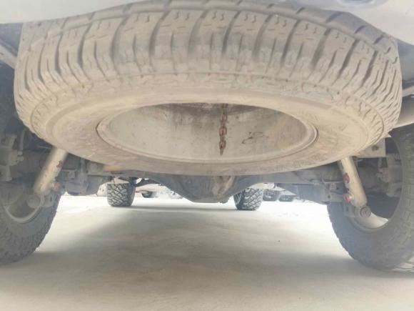 [西安·新A] 二手江铃驭胜S3502013款 2.4T 自动四驱柴油豪华版5座