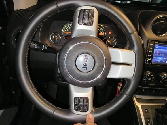 [成都·川A] 二手Jeep指南者2014款 改款 2.4L 四驱舒适版