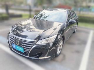 丰田皇冠2015款 2.0T 时尚版