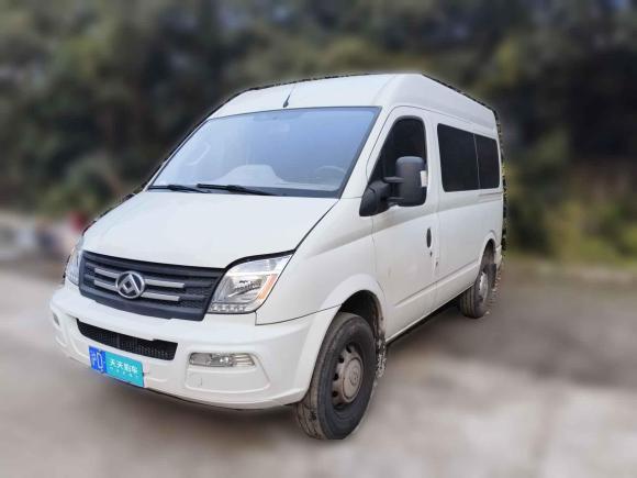 上汽大通MAXUS新途V802021款 2.0T 手动经典傲运通短轴中顶5/6座「上海二手车」「天天拍车」